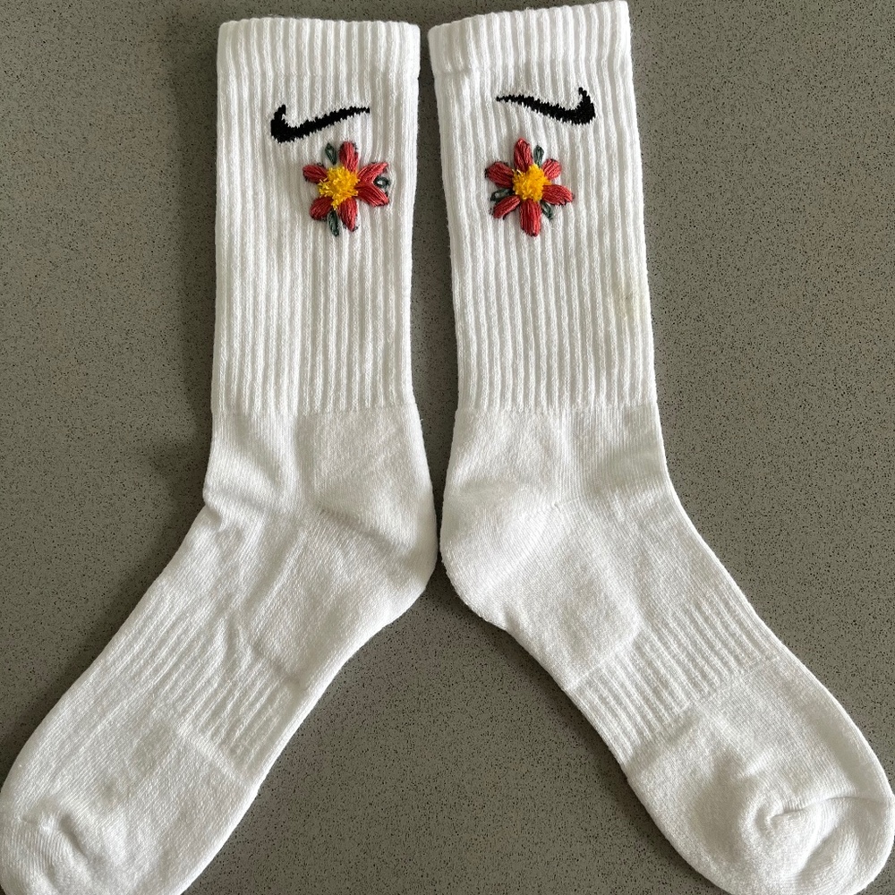 Handmade white unisex socks nike, size 10-13